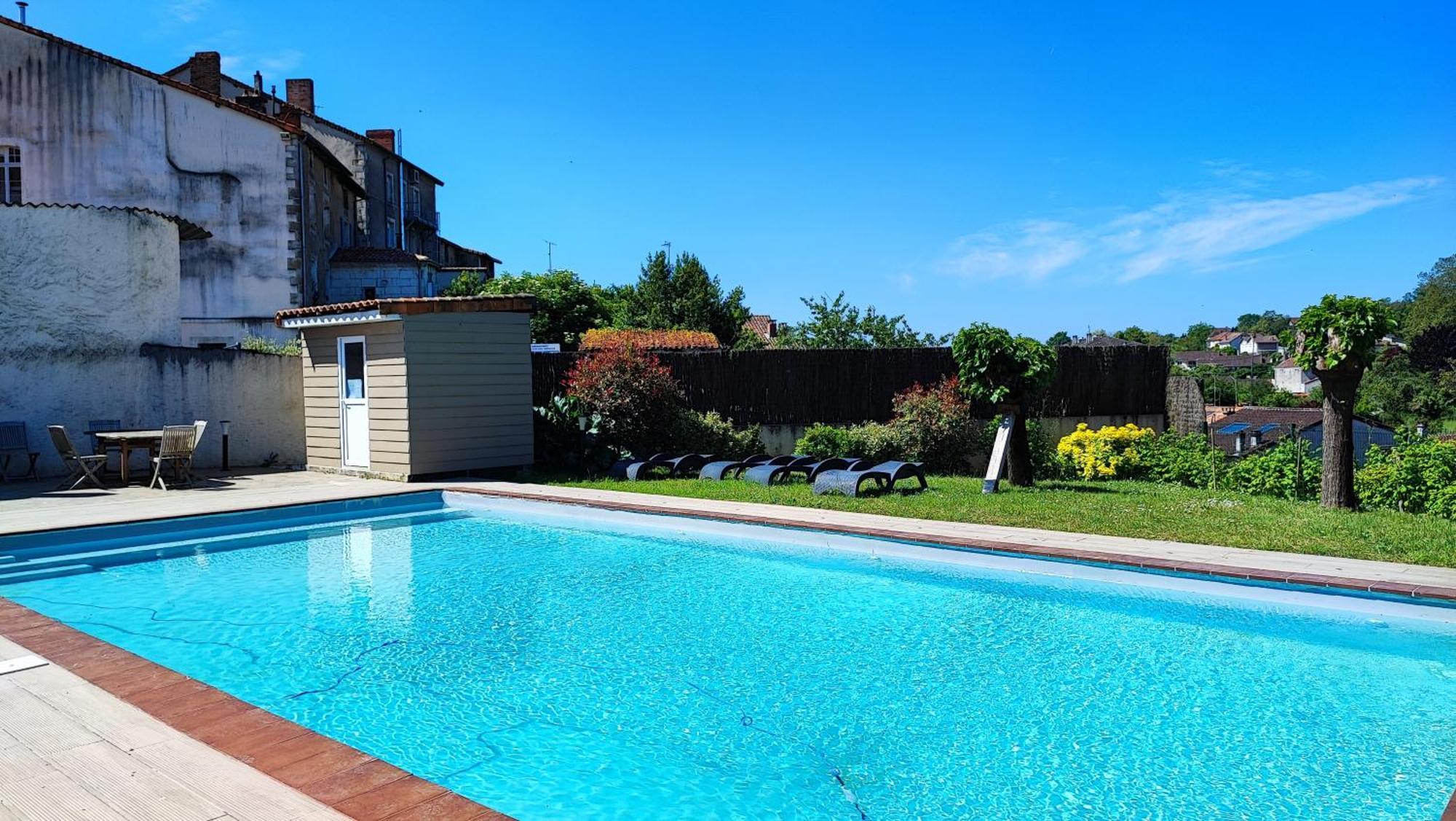 Logis Grand Hotel Pelisson Nontron Dış mekan fotoğraf