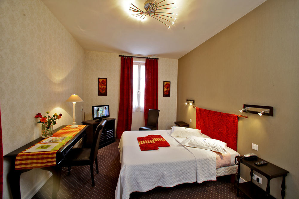 Logis Grand Hotel Pelisson Nontron Dış mekan fotoğraf